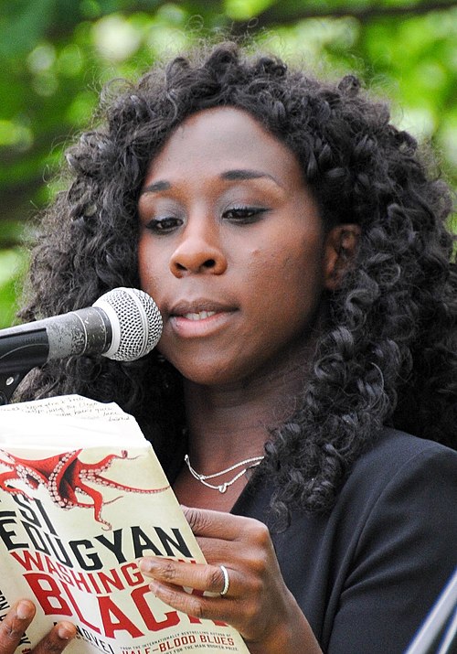  Esi Edugyan