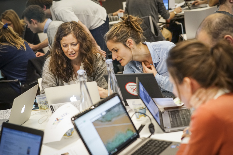 participantes pendant un mapathon